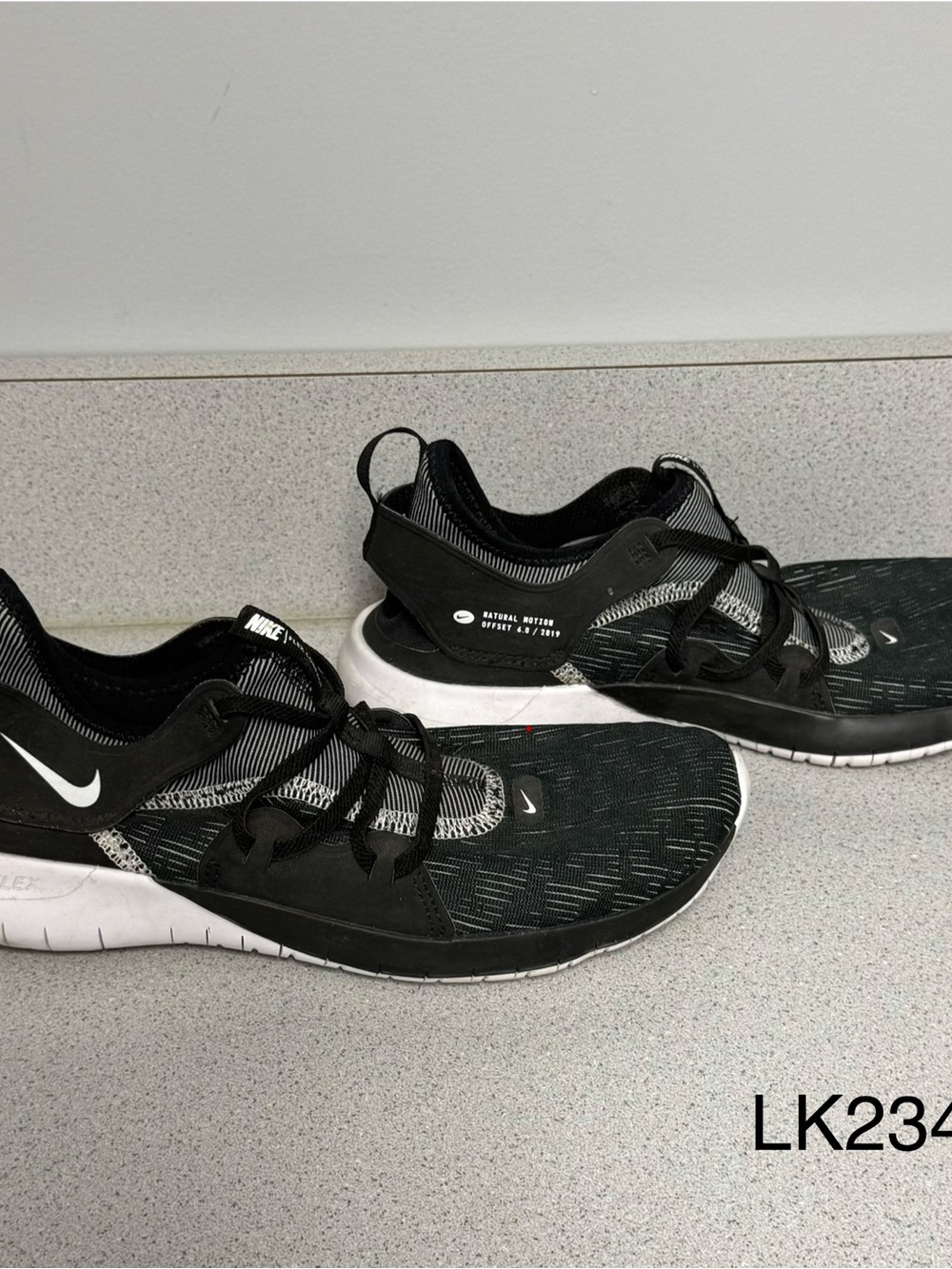 Nike Flex Contact 3 Black White Running Sneakers Women’s 8.5 AQ7488-004